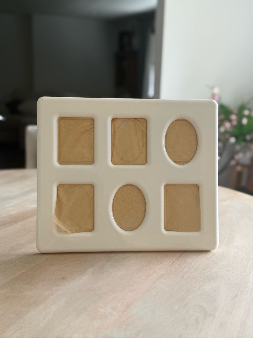 Vintage Tupperware Cream Multi-Opening Photo Frame - Picture 2 of 5